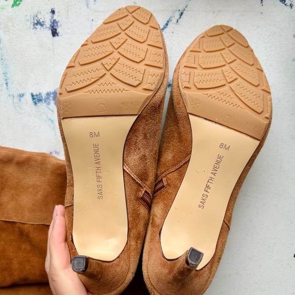 Saks Fifth Avenue Tan Heeled Boots Classic Western Style - Picture 7 of 10